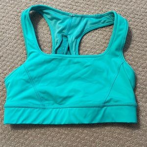 Lululemon size 6 bra